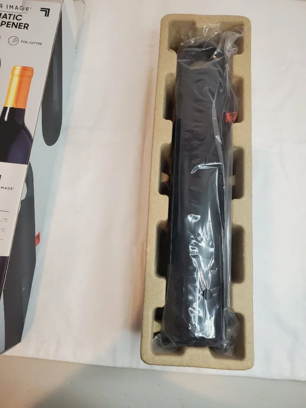 NEW Sharper Image Automatic Universal Wine Bottle Opener with Foil Cutter